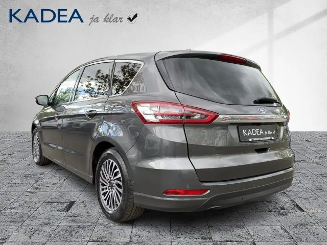 Ford S-Max Titanium