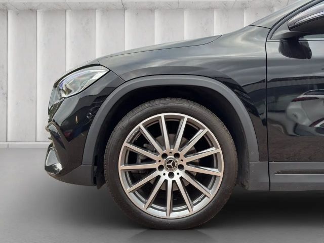 Mercedes-Benz GLA 200 AMG Line