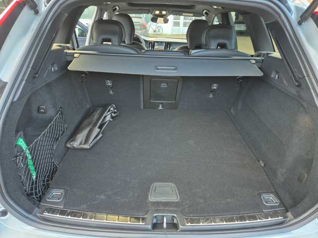 Volvo XC60 Dark Plus Recharge T6