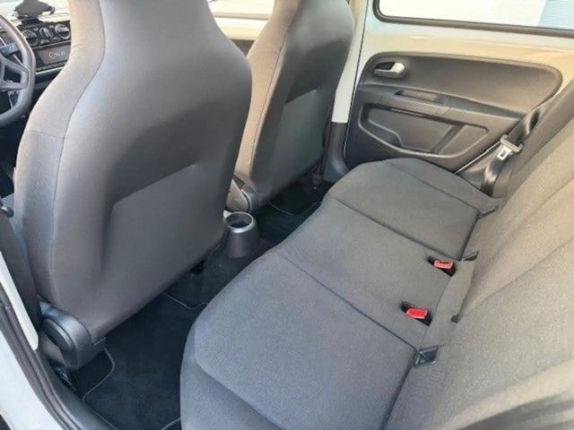 Volkswagen up! Move Move up!