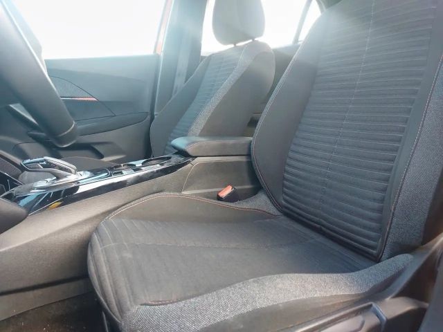 Peugeot 2008 Active Pack EAT8