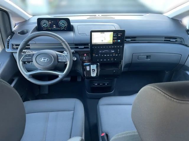 Hyundai Staria Trend