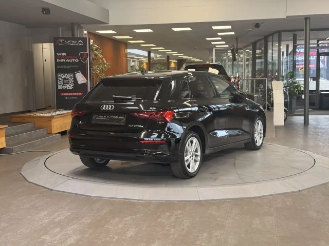 Audi A3 40 TFSI Hybride S-Line Sedan