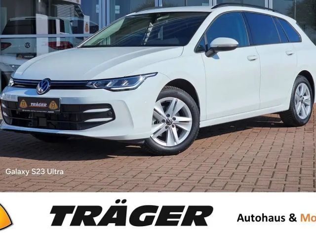 Volkswagen Golf 1.5 eTSI DSG Life Variant