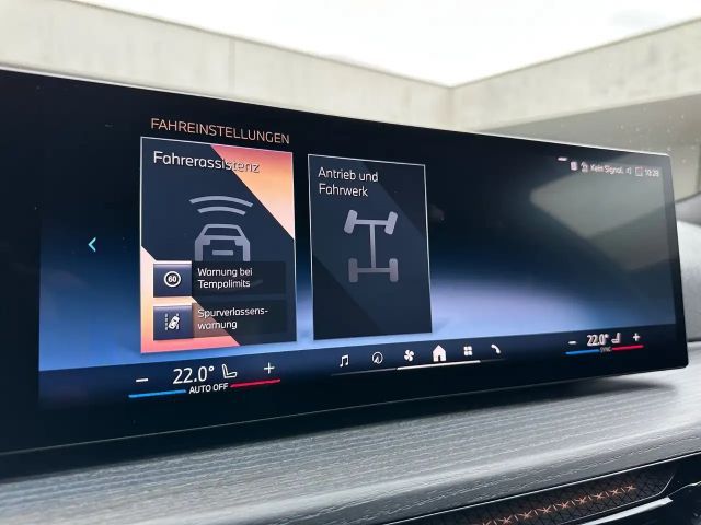 BMW 320 320d M-Sport Touring