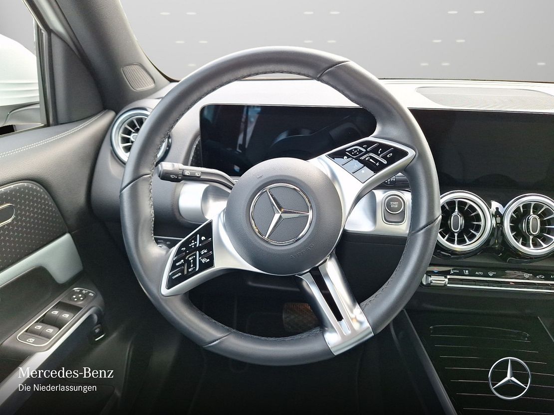 Mercedes-Benz EQB 300 4MATIC