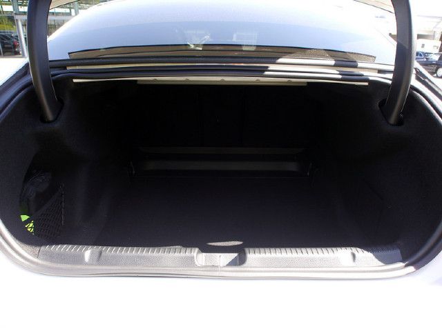 Mercedes-Benz EQE 43 4MATIC Sedan