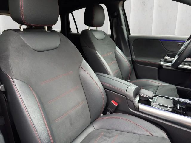 Mercedes-Benz GLA 200 AMG Line