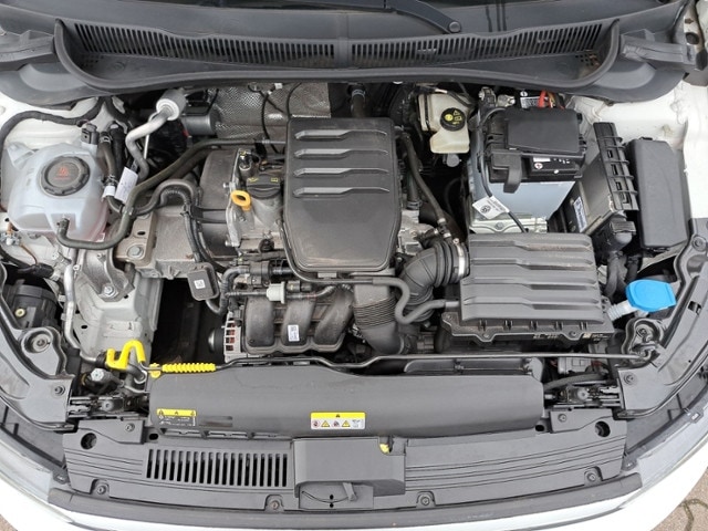 Volkswagen Polo Polo 1.0 APP PDC LED 3,99% GJ-REIF SHZ