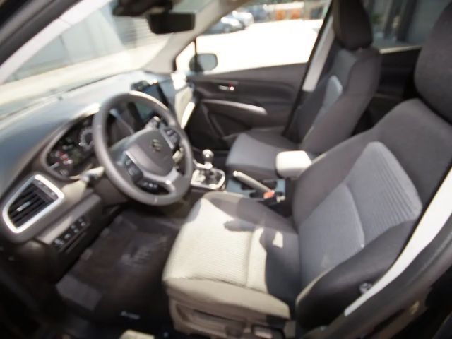 Suzuki S-Cross Hybrid