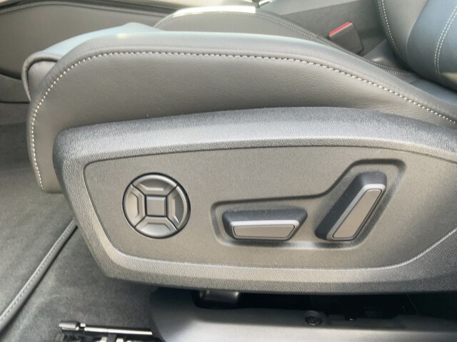 Audi A6 Avant Quattro S-Tronic