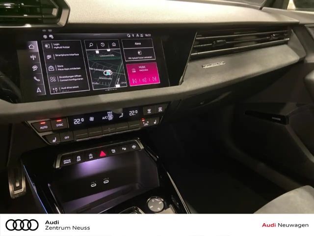 Audi RS3 Quattro S-Tronic Sedan