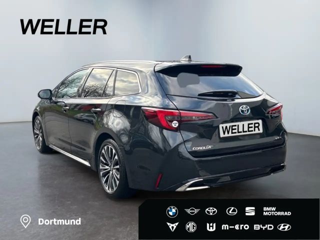 Toyota Corolla Hybride Team D