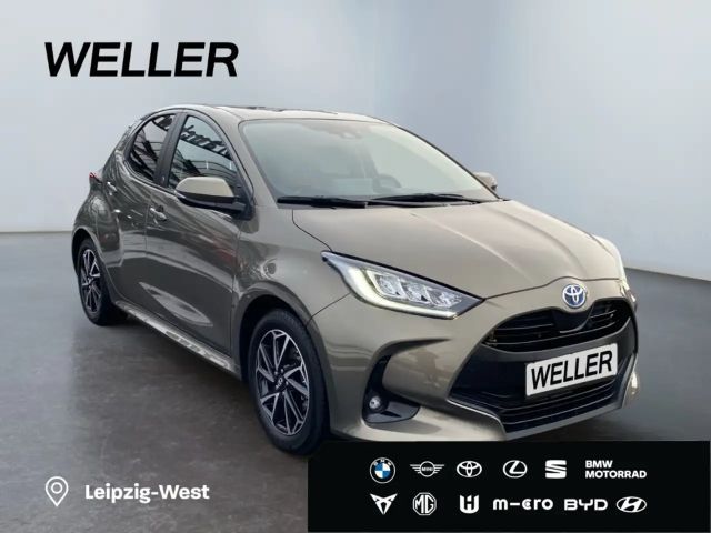 Toyota Yaris Hatchback Hybride Team D