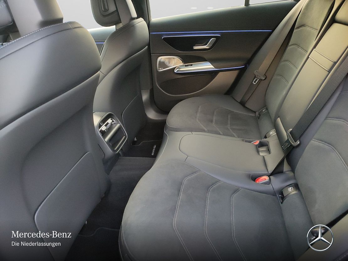 Mercedes-Benz E 200 AMG Line Sedan