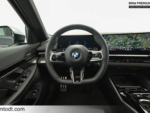 BMW 520 520d M-Sport Sedan xDrive