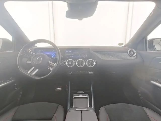 Mercedes-Benz EQA 350 4MATIC AMG Line