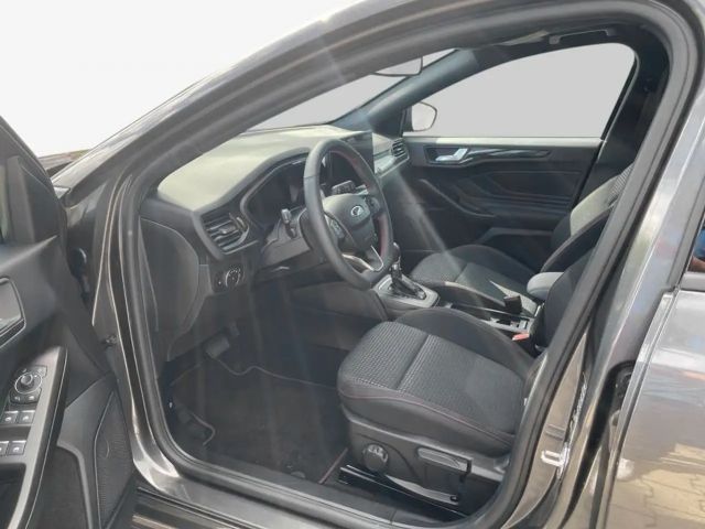 Ford Focus ST Line Wagon