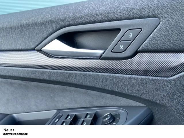 Volkswagen Golf 1.5 TSI DSG Style