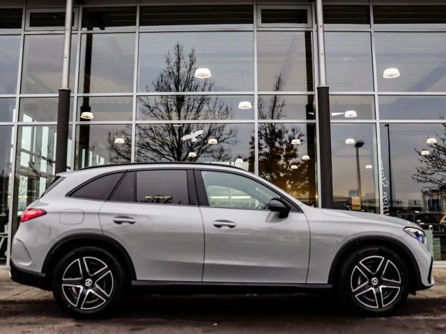 Mercedes-Benz GLC 300 4MATIC AMG Line GLC 300 d