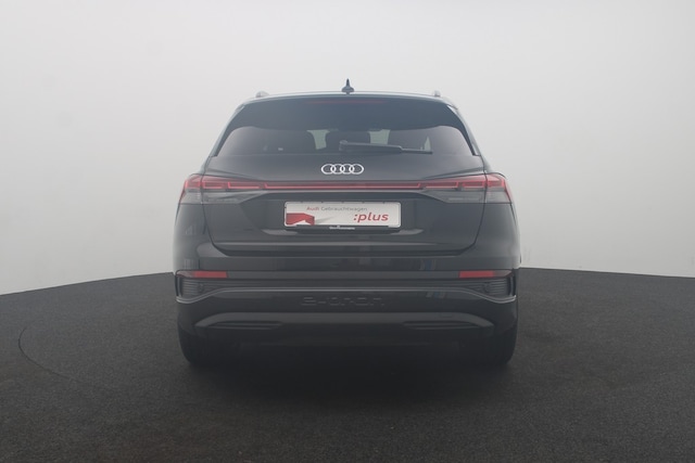 Audi Q4 e-tron SUV 45 e-tron Audi Q4 e-tron