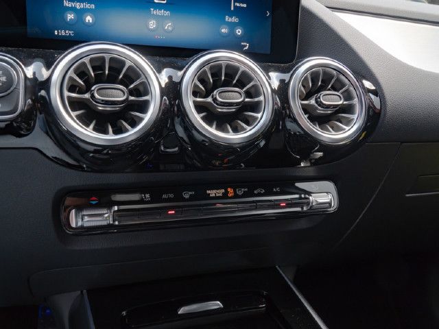 Mercedes-Benz GLA 250 4MATIC