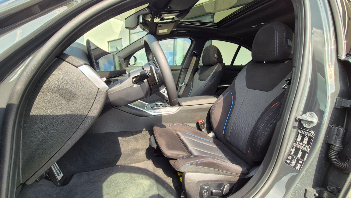 BMW 330 330d Sedan xDrive