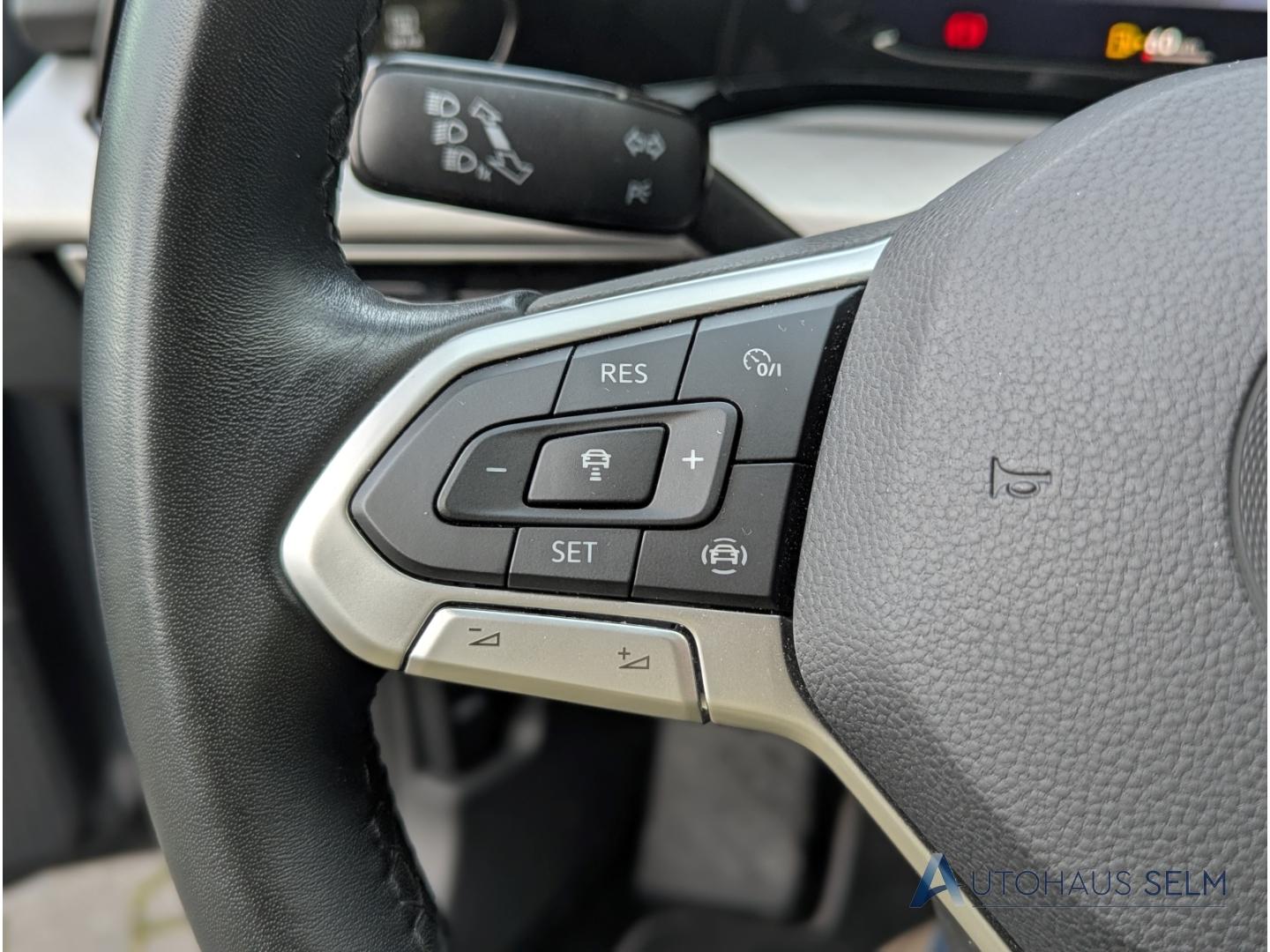 Volkswagen Golf 1.5 TSI Golf VIII Life