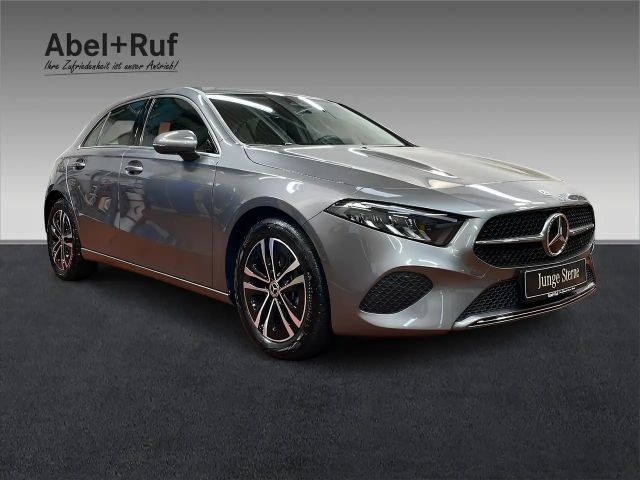 Mercedes-Benz A 200 Progressive