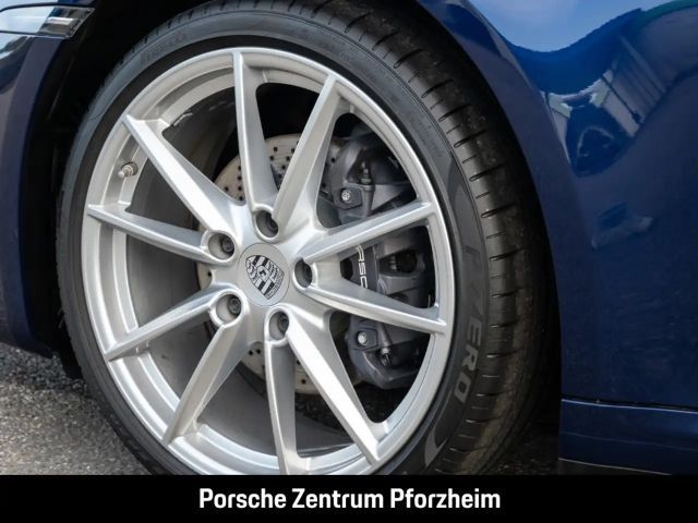 Porsche 992 Cabrio Carrera