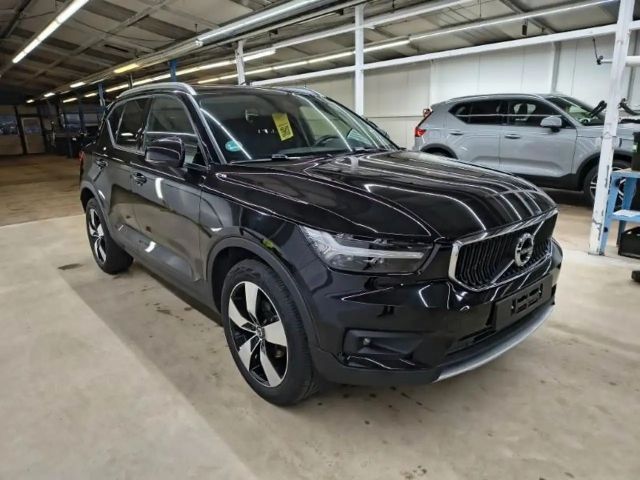 Volvo XC40 Momentum T3