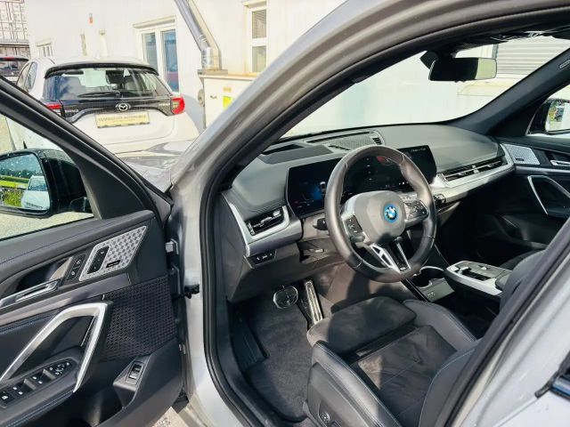 BMW iX1 xDrive30