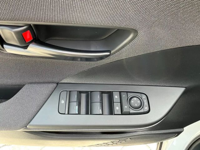 Toyota C-HR Active Hybride Plug-in