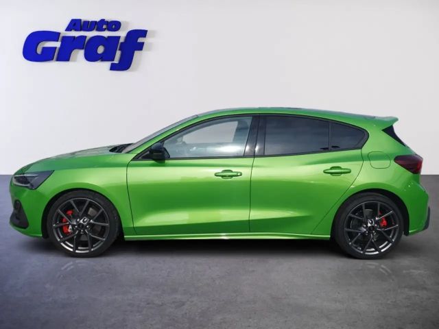 Ford Focus EcoBoost ST Line