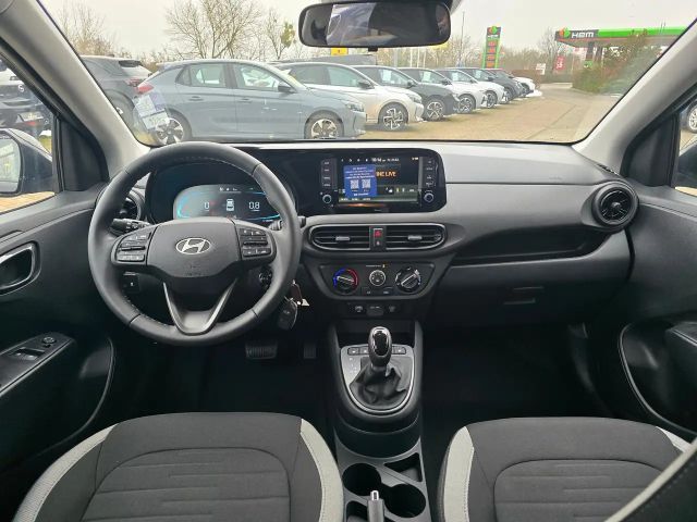 Hyundai i10 2WD Trend
