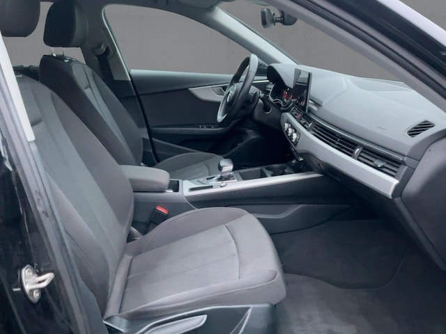 Audi A4 35 TFSI Avant S-Tronic