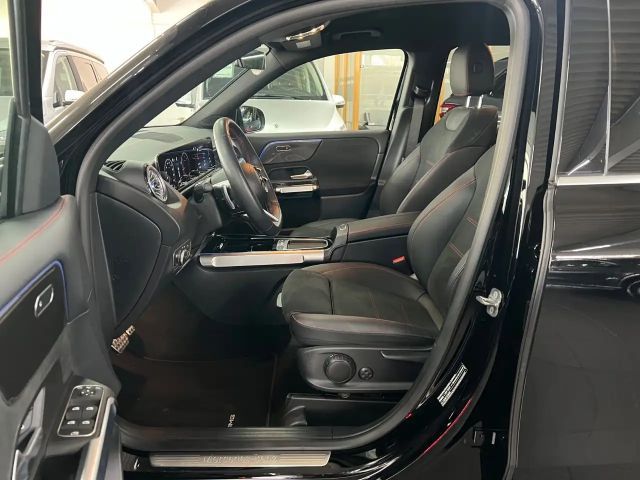 Mercedes-Benz GLB 200 AMG Line GLB 200 d