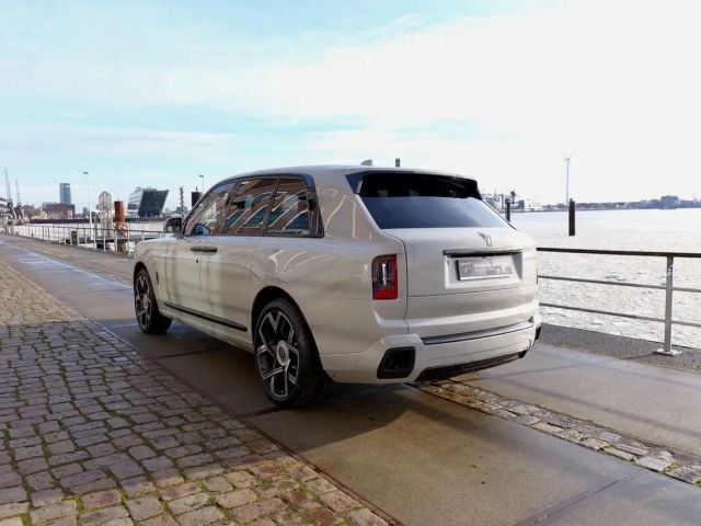 Rolls-Royce Cullinan Cullian Black Badge 2026  4 Seats I star headliner