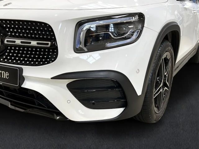 Mercedes-Benz GLB 220 4MATIC AMG Line GLB 220 d