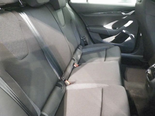 Skoda Octavia Essence TSI