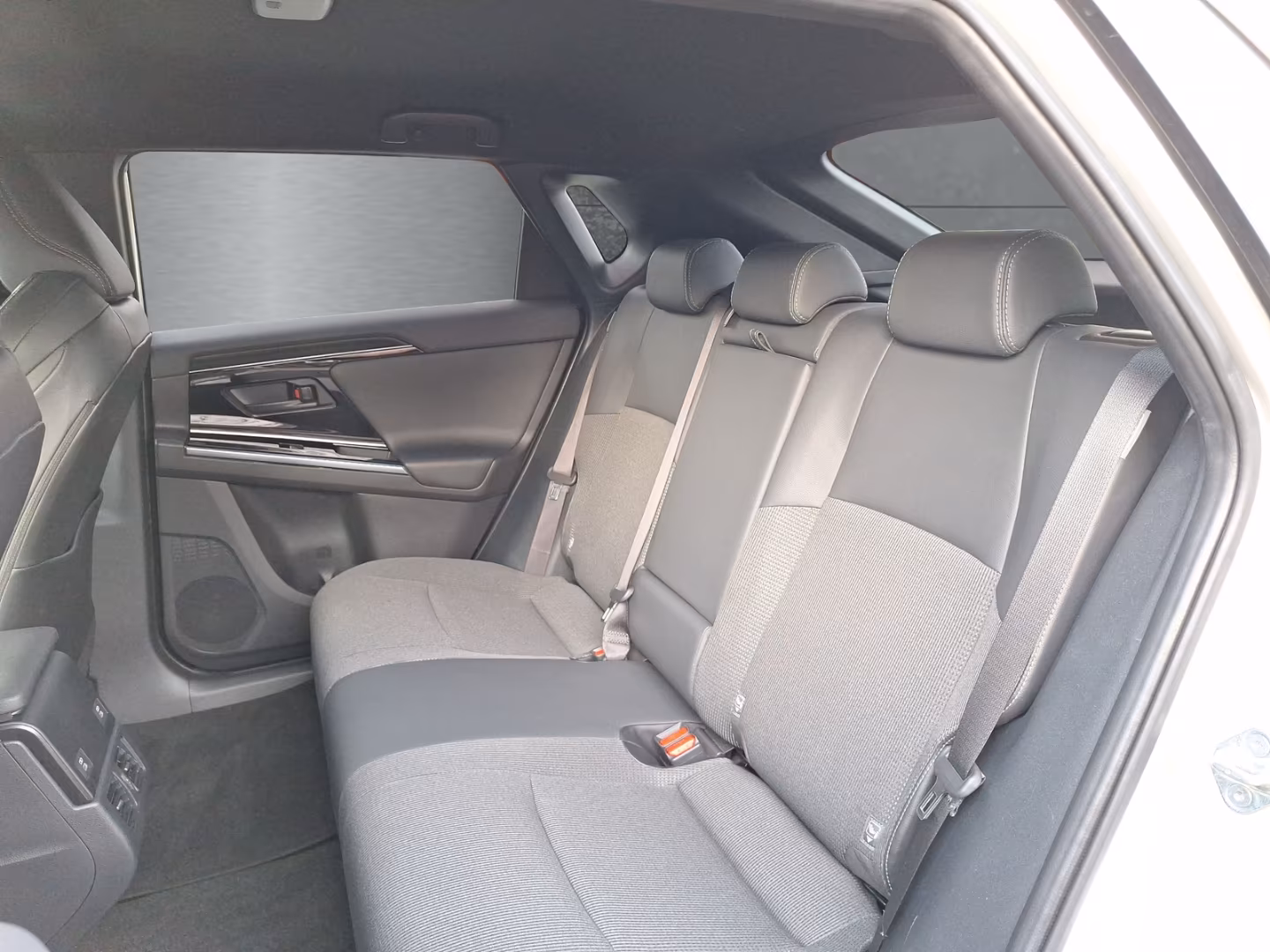 Toyota bZ4X bz4X el.Heckklappe 360°Kamera Sitz+Lenkradheiz. 