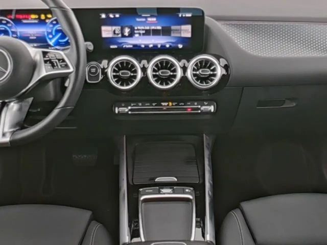 Mercedes-Benz EQA 300 Advanced