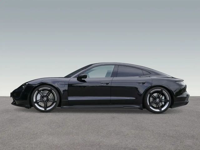 Porsche Taycan Turbo