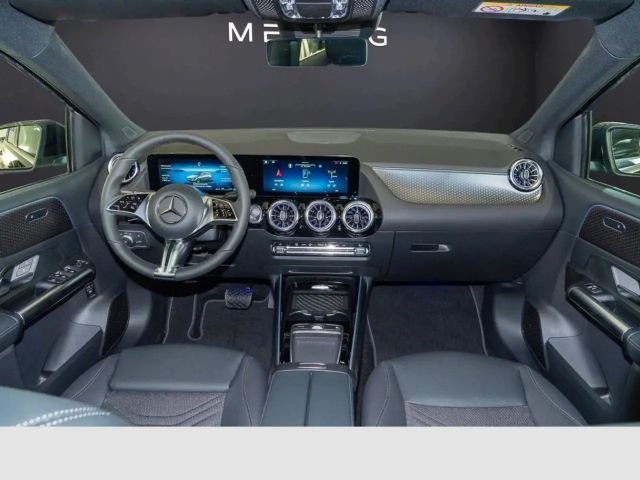 Mercedes-Benz B 180 ACC AUT Kam. KeyLess KlimaA LED LM Navi