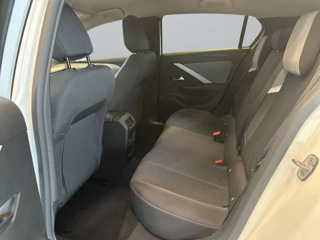 Opel Astra Business Edition Hybrid