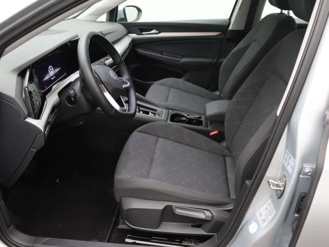 Volkswagen Golf 1.5 eTSI DSG Life Variant