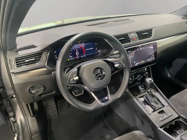 Skoda Superb 2.0 TDI Combi Sportline