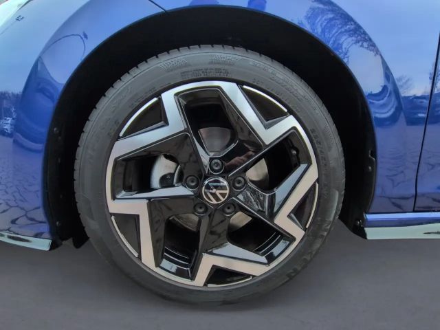 Volkswagen Golf 1.5 TSI Golf VIII R-Line