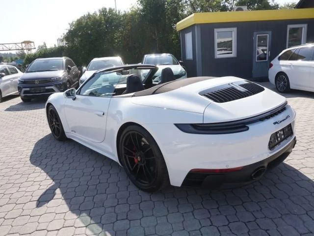 Porsche 911 Cabrio Carrera GTS
