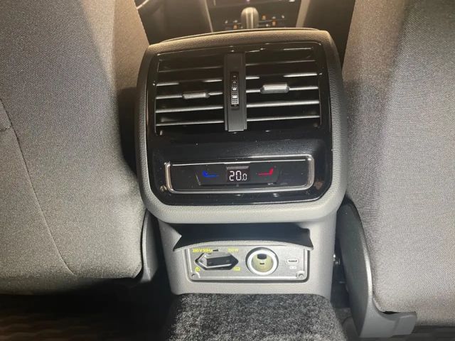 Volkswagen Passat 1.5 TSI Business Variant